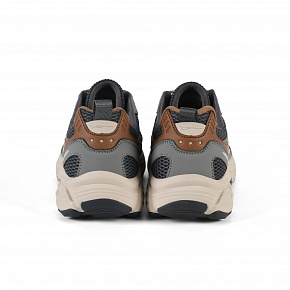 7M226C94-2 Мужские беговые кроссовки в классическом дизайне Sprandi, Темно-серый/Красный/Серый