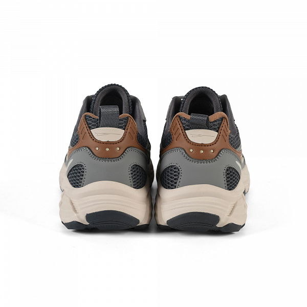 7M226C94-2 Мужские беговые кроссовки в классическом дизайне Sprandi, Темно-серый/Красный/Серый