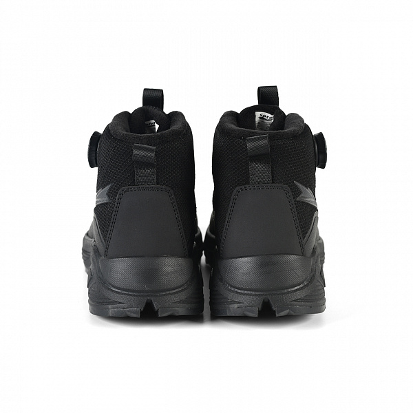 7M425A11-1 Мужские кроссовки для трекинга Sprandi, Черный/Темно-серый