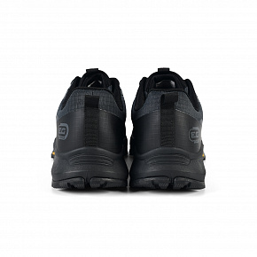 7M325A12-4 Мужские кроссовки для трекинга Sprandi, Черный/Серый